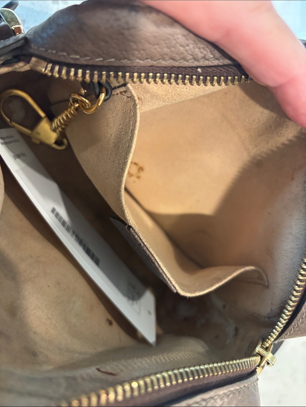 👄Gucci GG Supreme Crossbody Bag - Picture 8 of 16